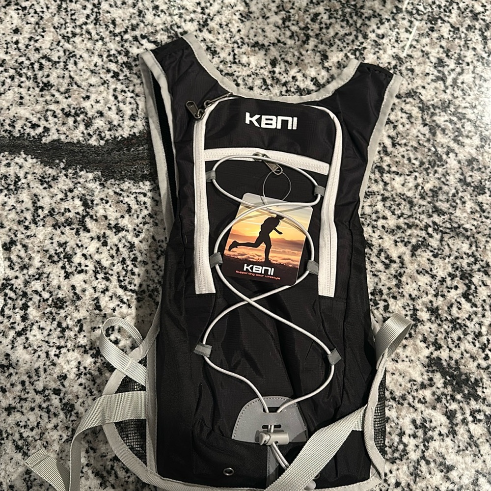 KBNI hydration backpack